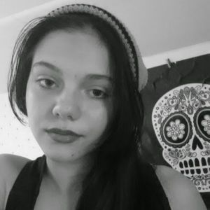 Meet your Posher, Selena